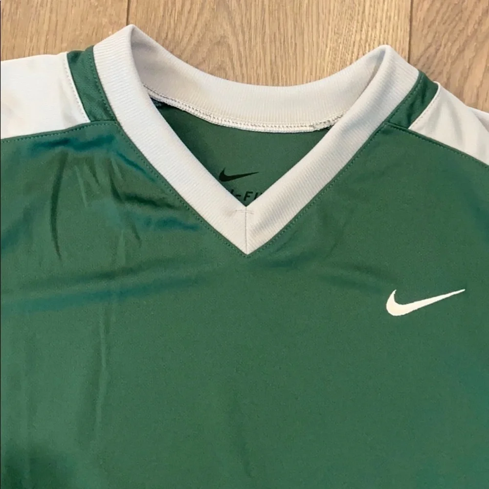 Nike jersey - Picture 2 of 6